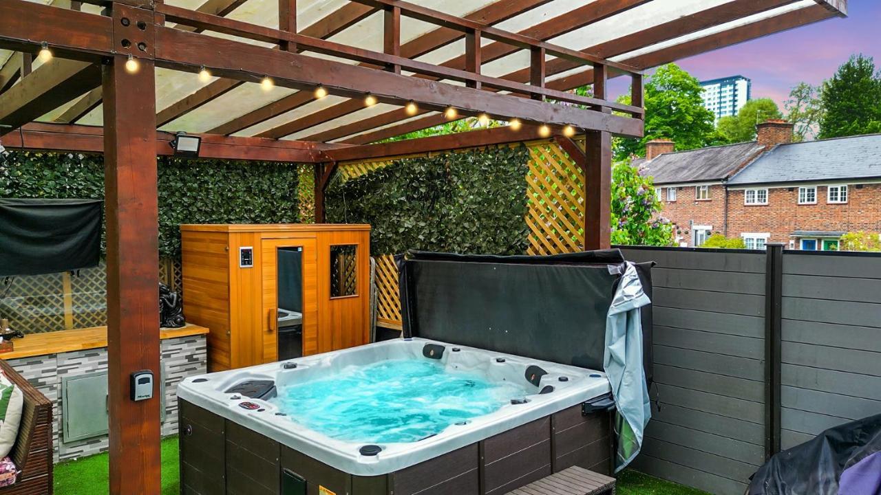 Cosy Luxurious Family Home Лондон Экстерьер фото