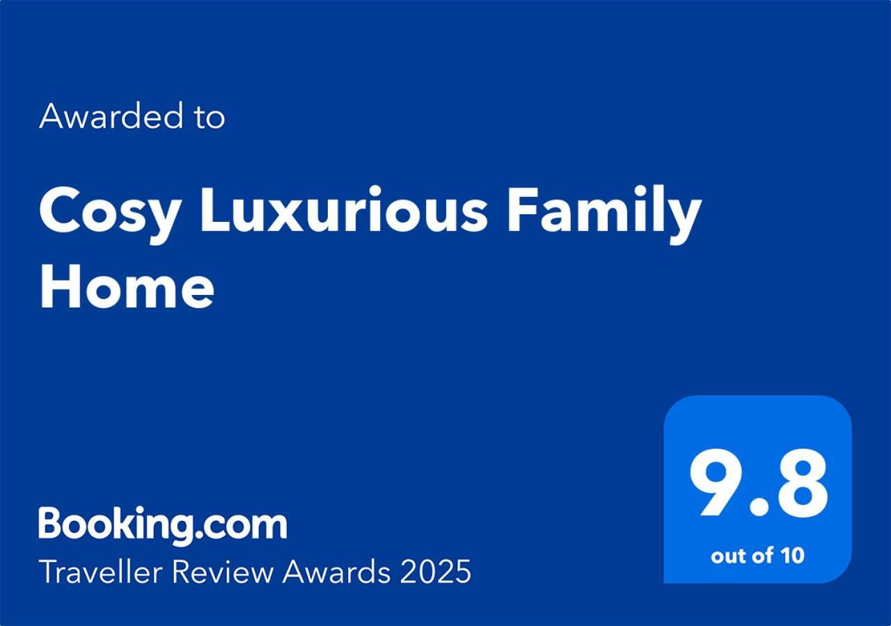Cosy Luxurious Family Home Лондон Экстерьер фото